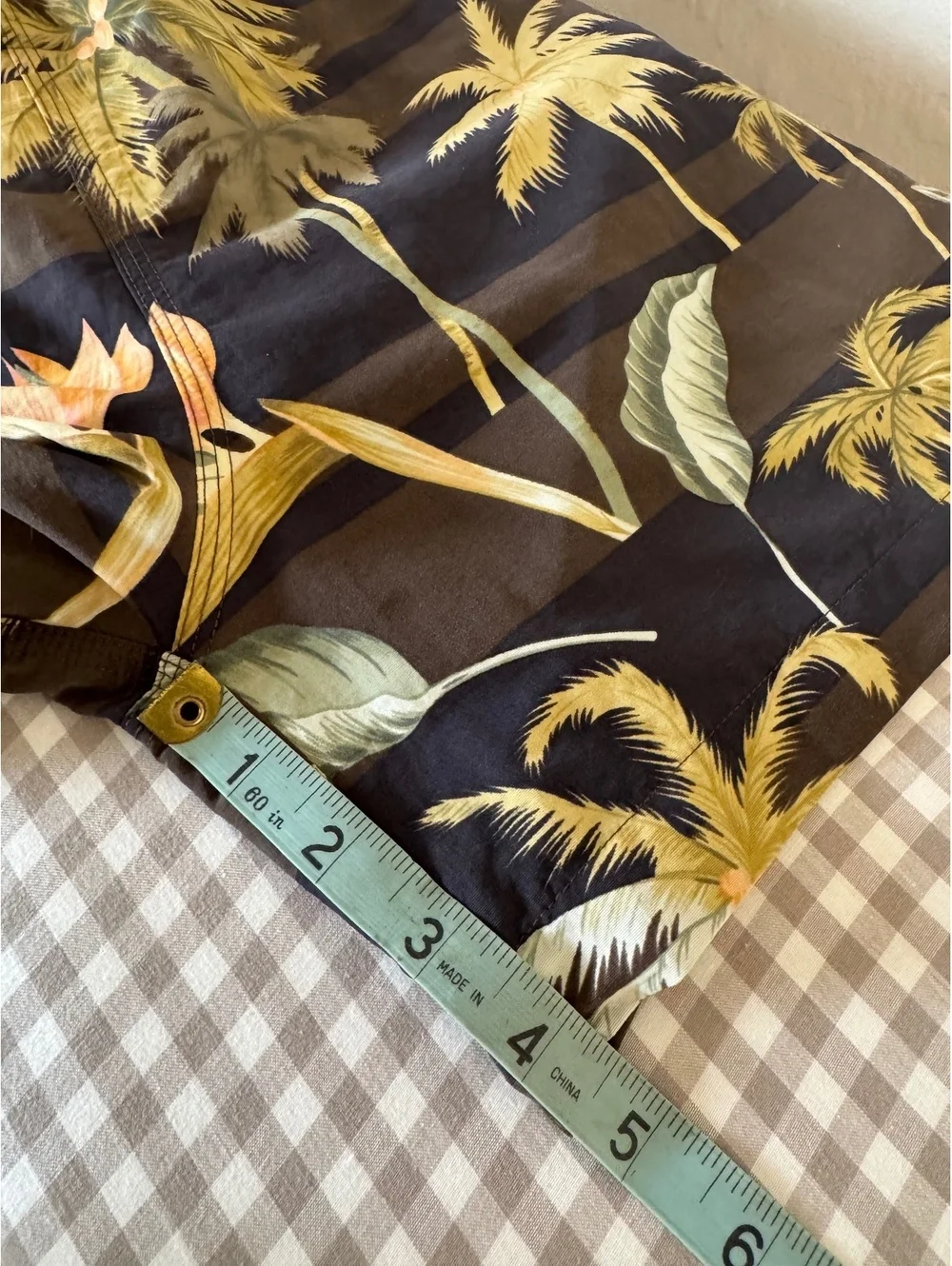 Tommy Bahama Men’s Tropical Swim Trunks Size M